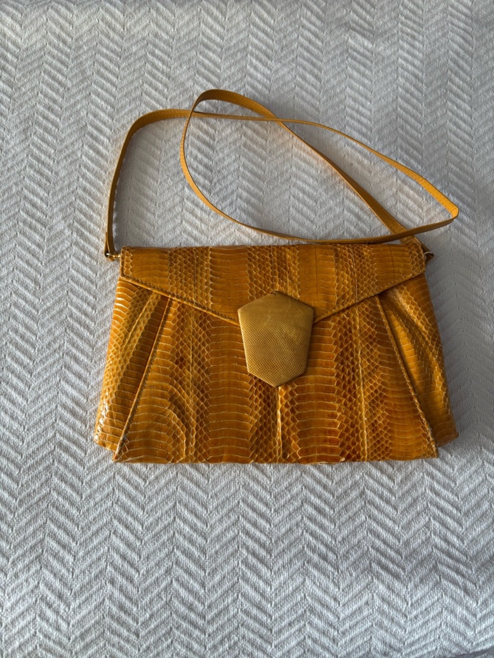 Yellow Shoulder Bag - Elegant Women's Handbag
